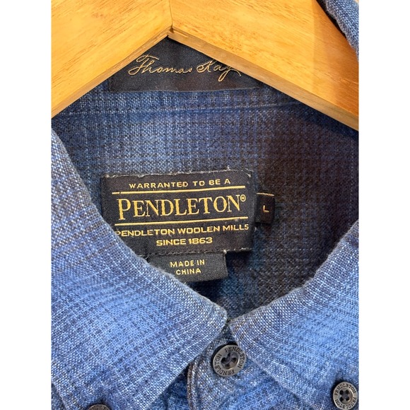Pendleton Mens Blue Black Ombre Plaid Thomas Kay Button Down Shirt Large - Picture 3 of 9